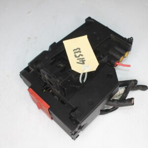Mercedes Benz W204 C63 AMG Front PRE Fuse Box A2075400250, A2075402250 - Image 2