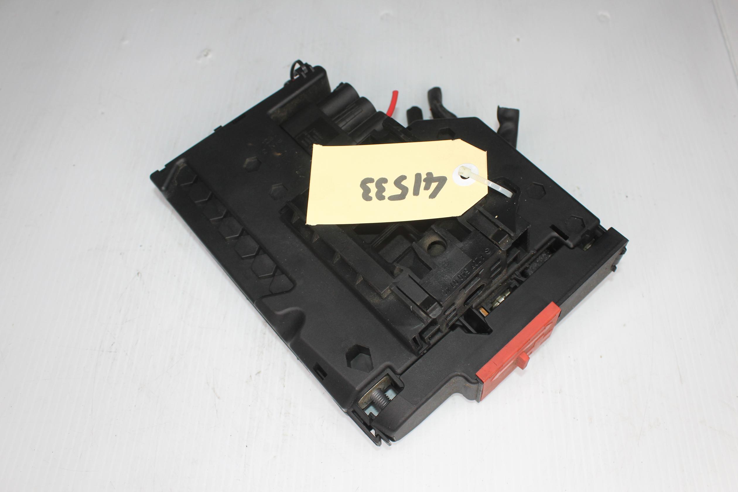Mercedes Benz W204 C63 AMG Front PRE Fuse Box A2075400250, A2075402250 - Image 3