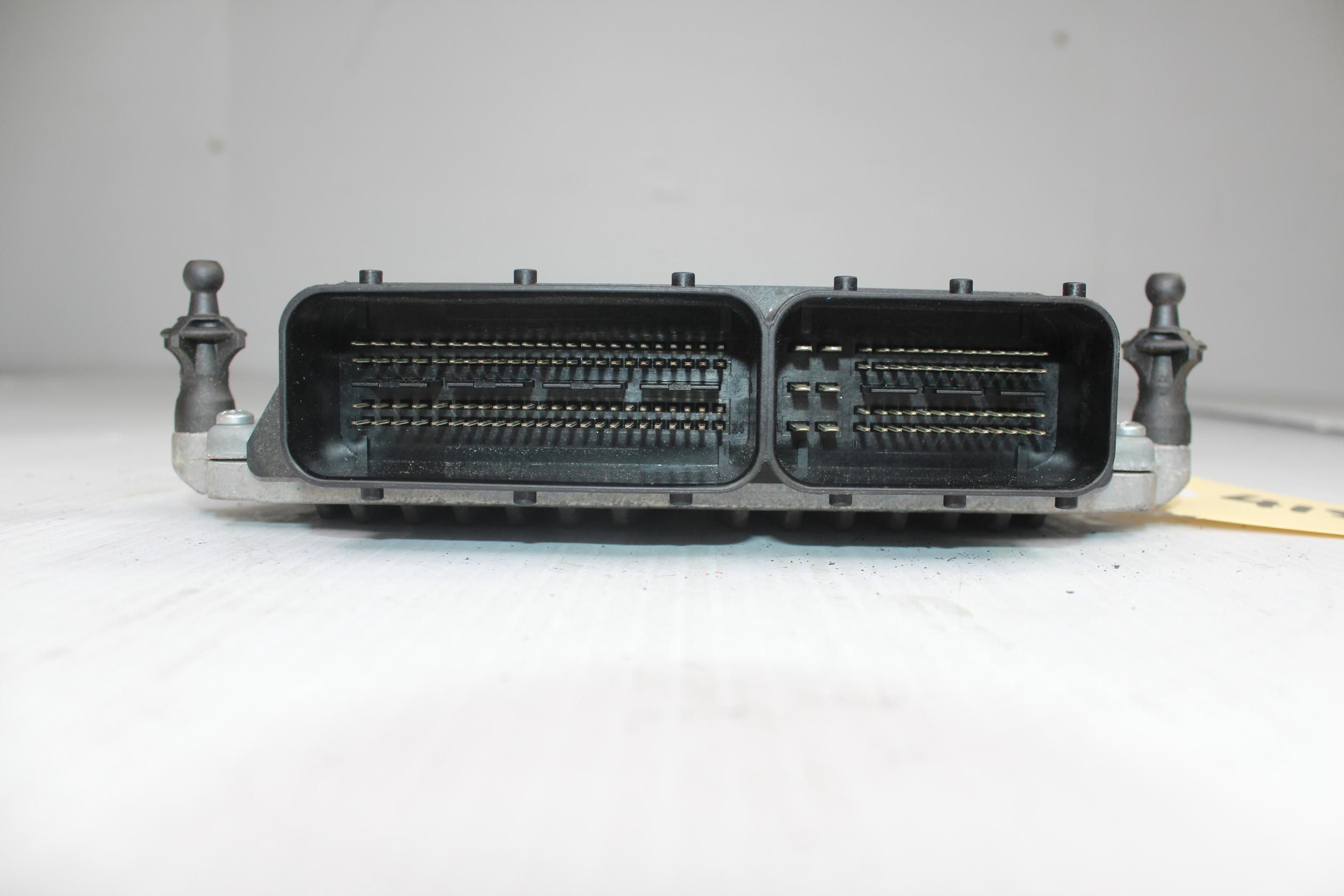 Mercedes Benz W204 C63 AMG ECU ECM Engine Control Unit A1569003000, A1569005300 - Image 3
