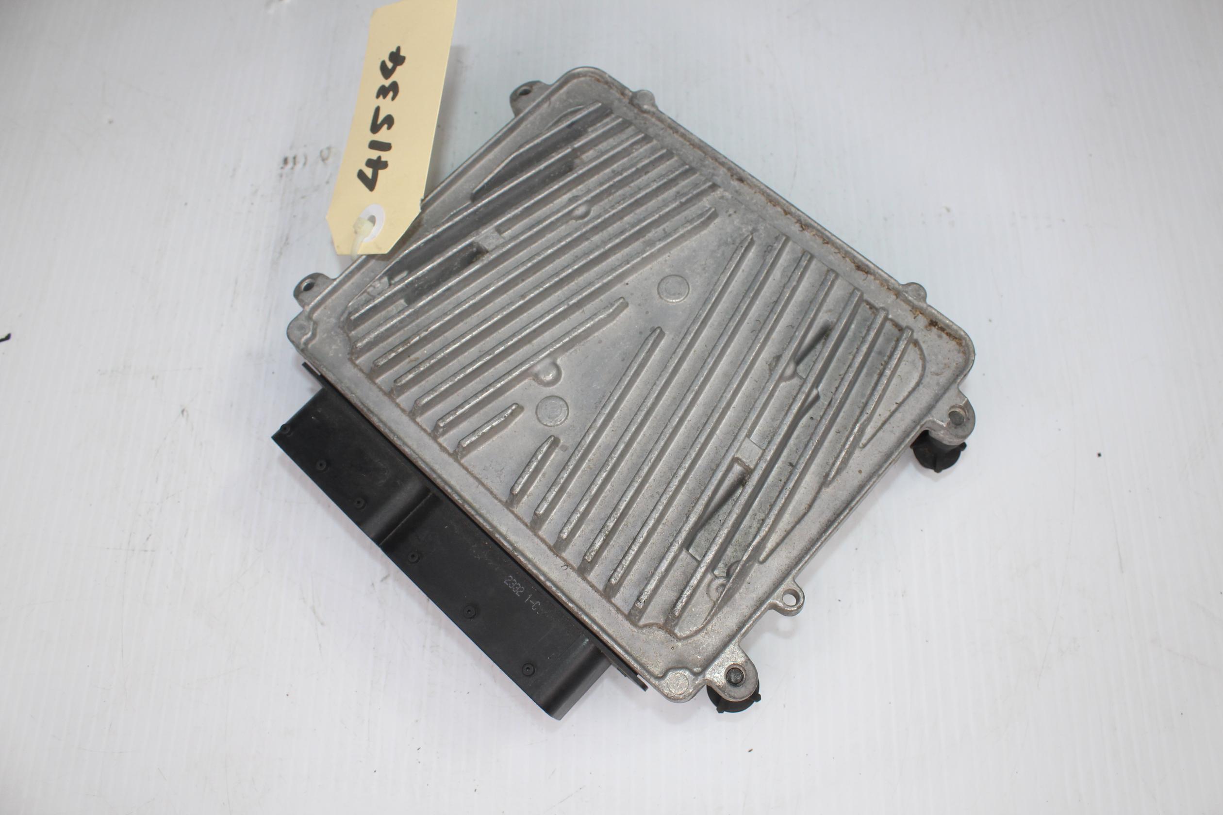 Mercedes Benz W204 C63 AMG ECU ECM Engine Control Unit A1569003000, A1569005300 - Image 10