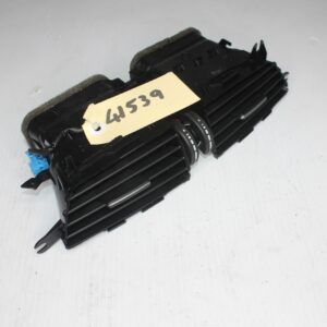 Mercedes Benz W204 C63 AMG Centre Dash Air Vent A2048308454, A2048308154 - Image 4