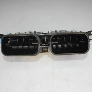 Mercedes Benz W204 C63 AMG Centre Dash Air Vent A2048308454, A2048308154 - Image 9