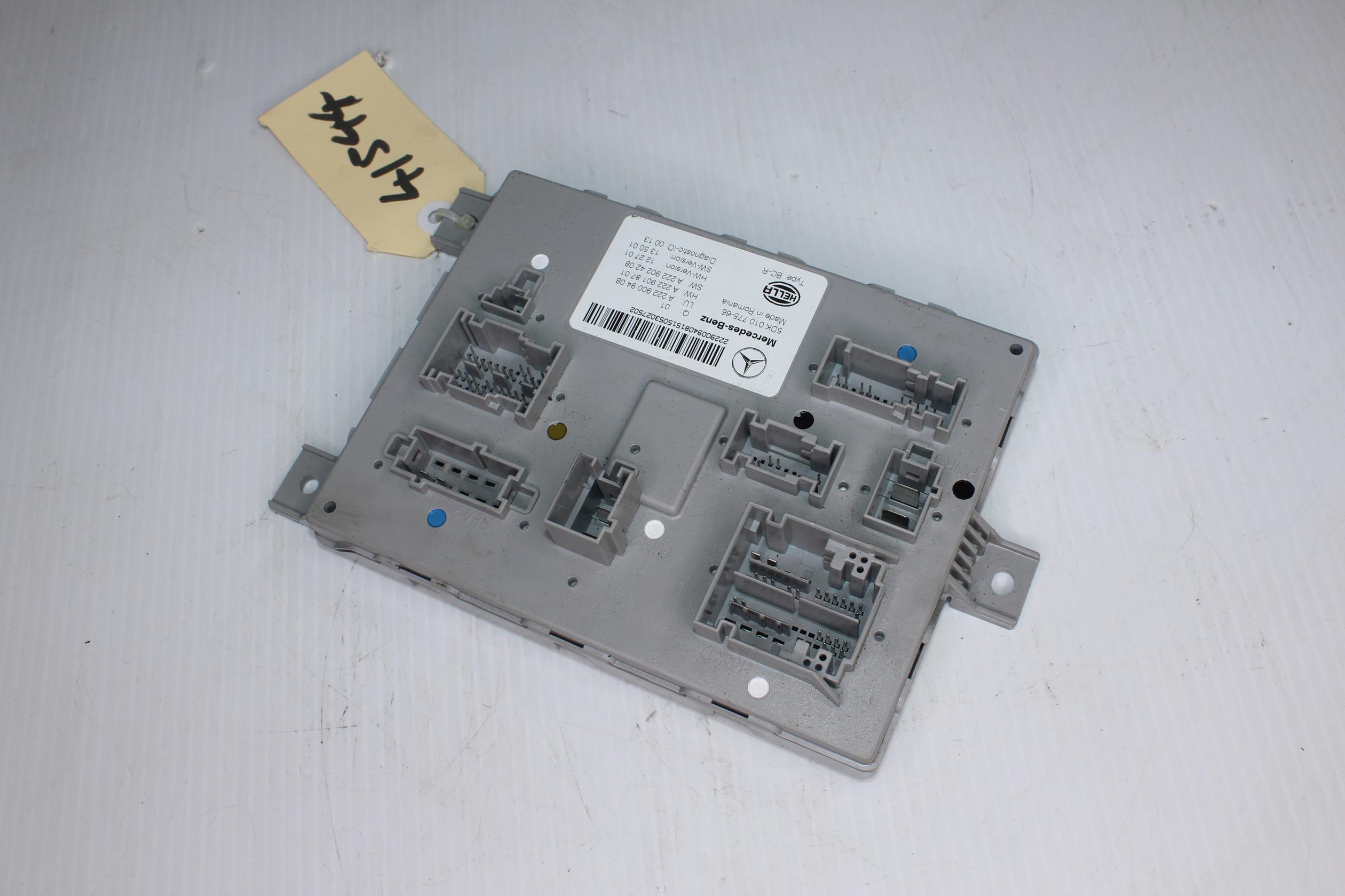 Mercedes Benz W222 S400 Rear SAM Module BCM A2229009408, A2229005614 - Image 4