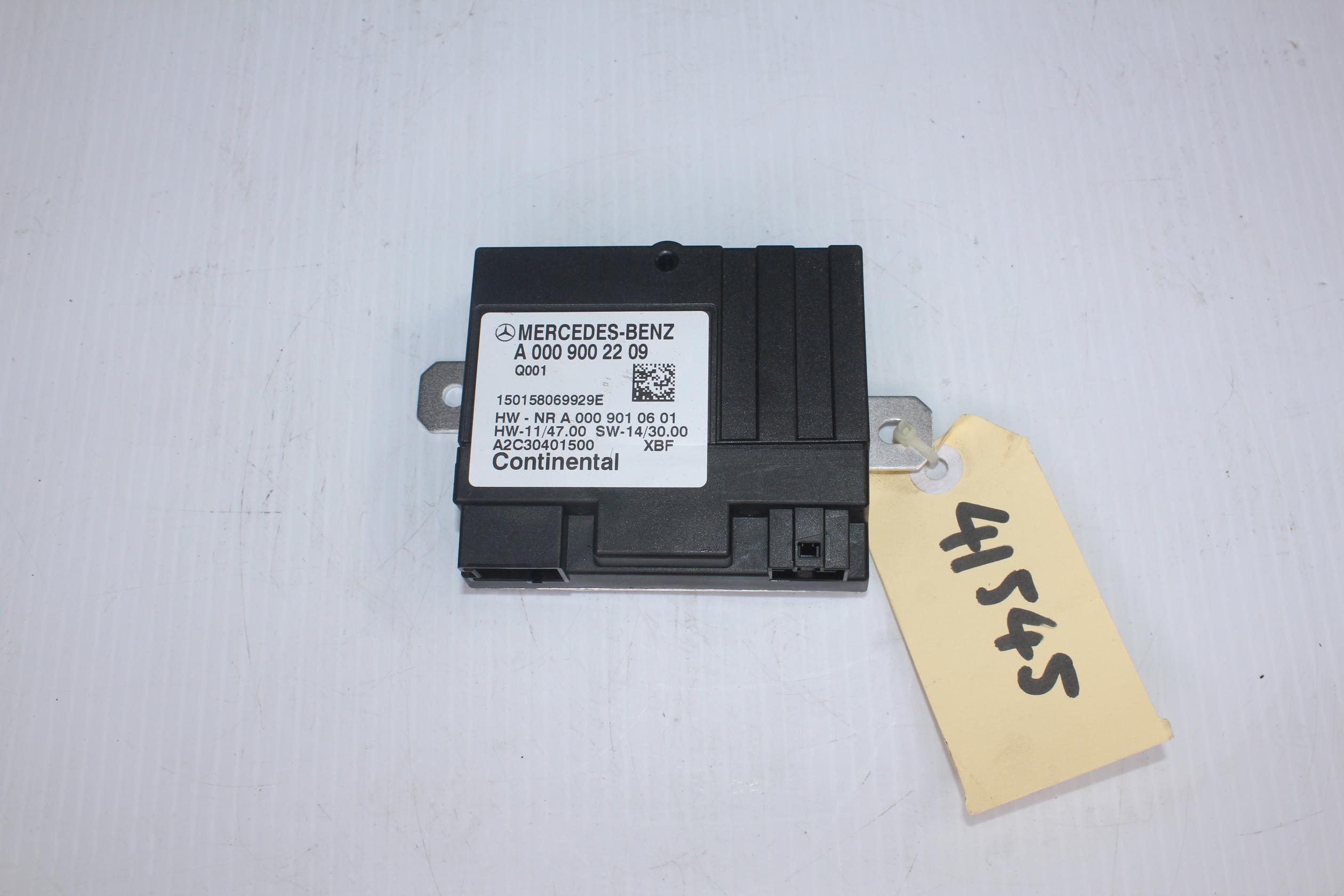 Mercedes Benz W222 S Class Fuel Pump Control Module A0009002209, A0009002414 - Image 1