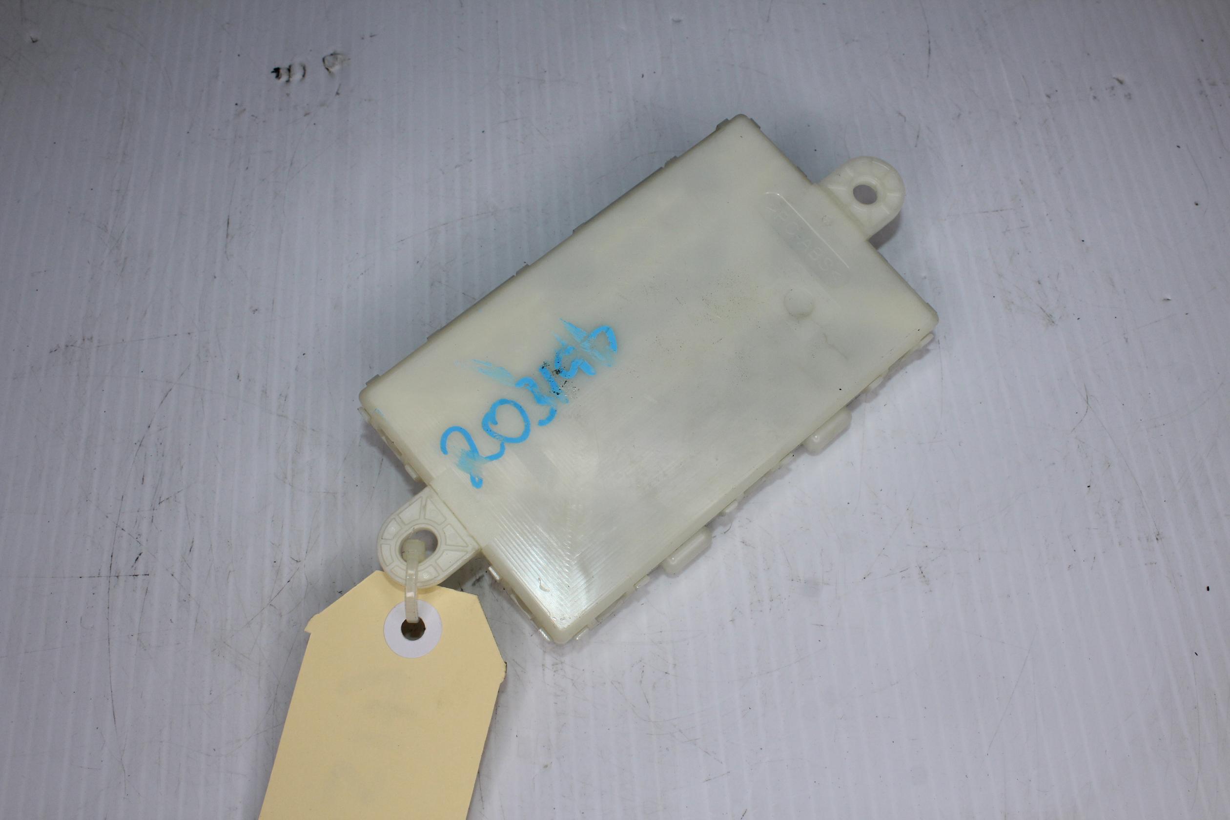 Mercedes Benz W222 S Class Keyless Go Module Control Unit A2229005412, A2229004213 - Image 6