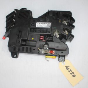 Mercedes Benz W222 S Class Rear Fuse Relay Box A2225402750