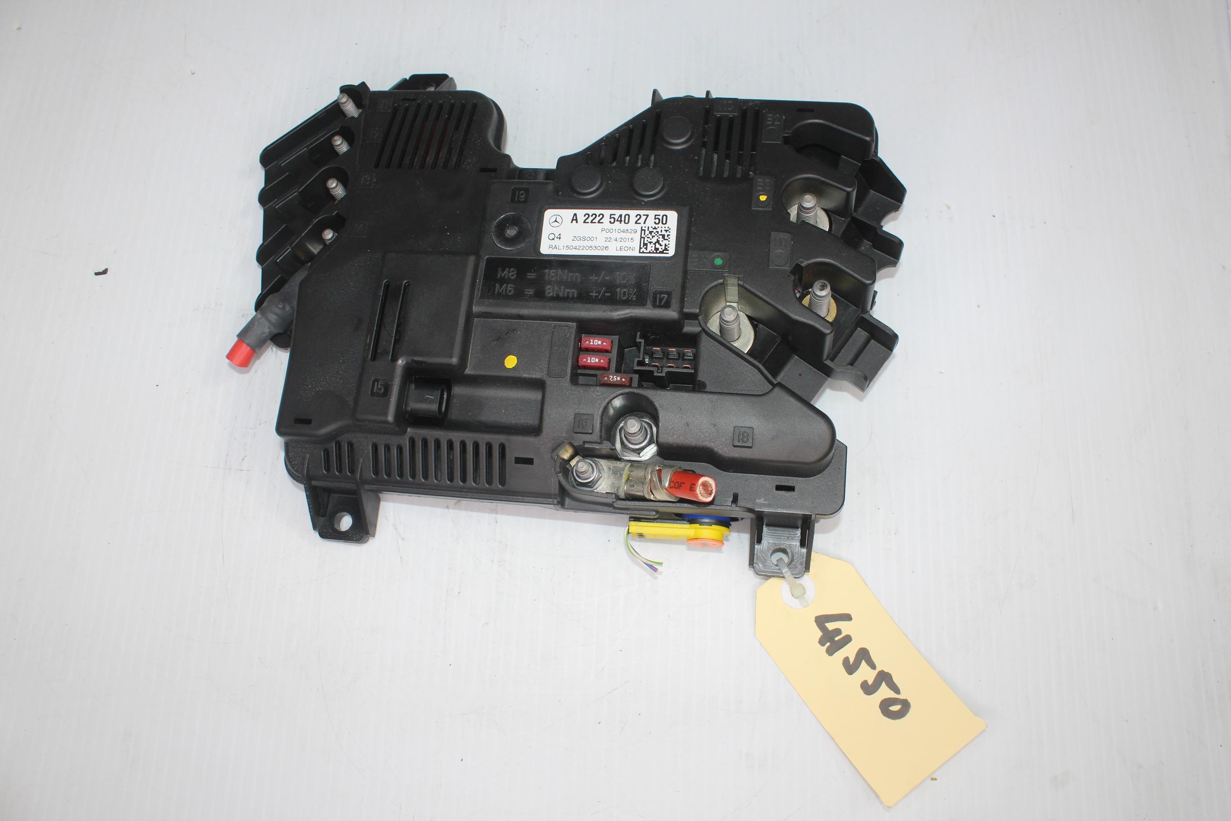Mercedes Benz W222 S Class Rear Fuse Relay Box A2225402750 - Image 1