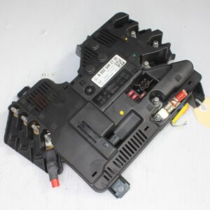 Mercedes Benz W222 S Class Rear Fuse Relay Box A2225402750 - Image 4