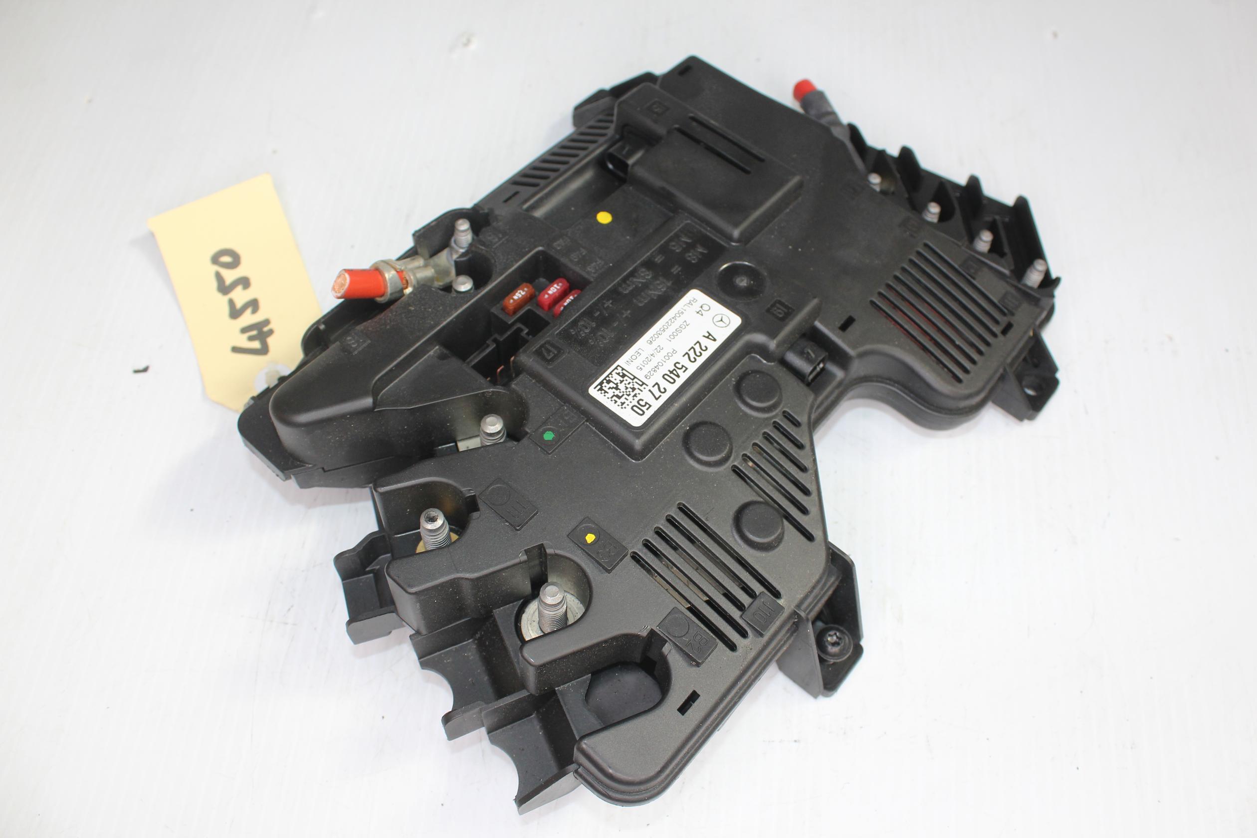 Mercedes Benz W222 S Class Rear Fuse Relay Box A2225402750 - Image 6