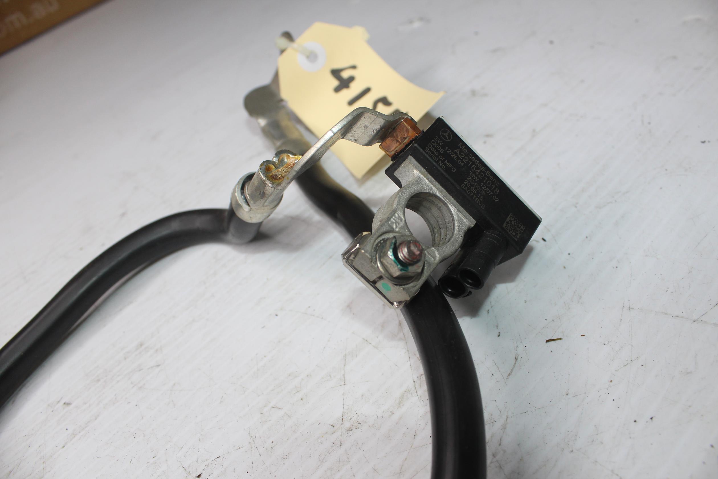 Mercedes Benz W222 S Class Negative Battery Cable Terminal A2215421018 - Image 3