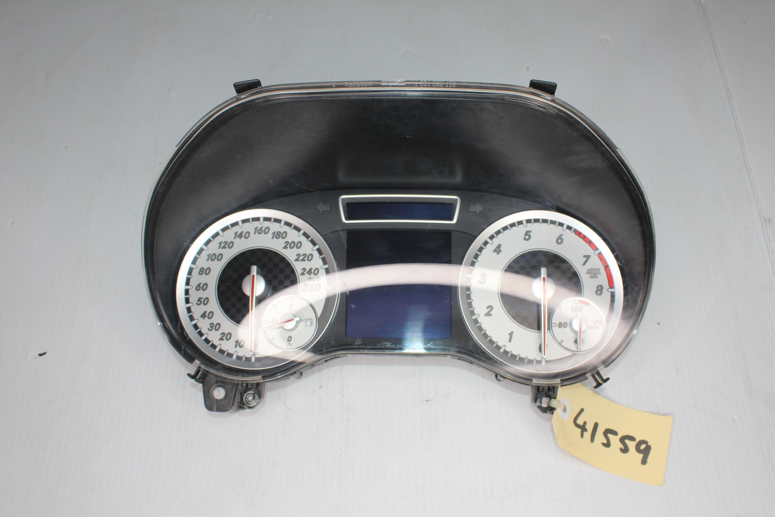 Mercedes Benz W176 A250 Instrument Cluster Speedometer A1769002903 - Image 1