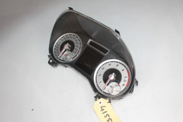 Mercedes Benz W176 A250 Instrument Cluster Speedometer A1769002903