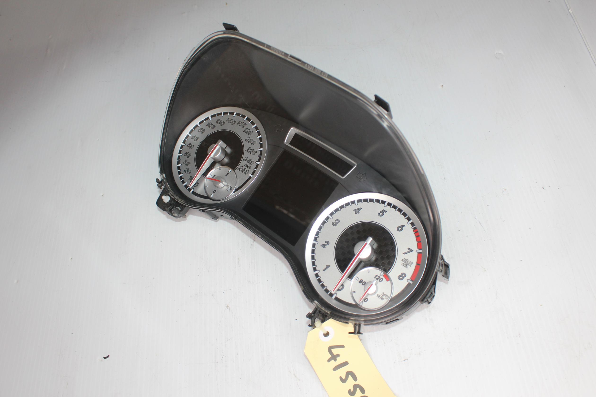 Mercedes Benz W176 A250 Instrument Cluster Speedometer A1769002903 - Image 5