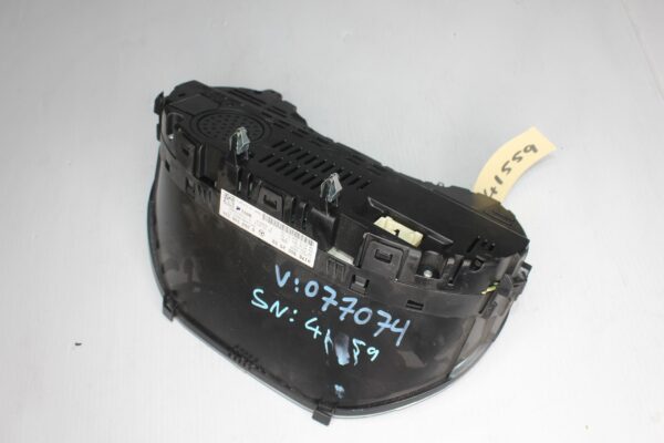 Mercedes Benz W176 A250 Instrument Cluster Speedometer A1769002903