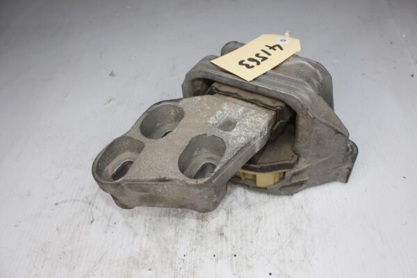 Mercedes Benz W176 A250 Transmission Gearbox Mount A2462400617