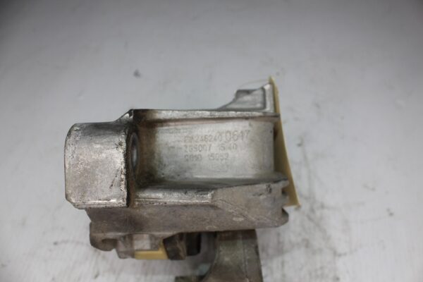 Mercedes Benz W176 A250 Transmission Gearbox Mount A2462400617