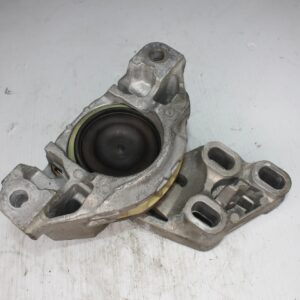 Mercedes Benz W176 A250 Transmission Gearbox Mount A2462400617 - Image 7