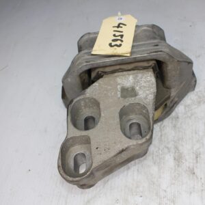 Mercedes Benz W176 A250 Transmission Gearbox Mount A2462400617 - Image 10