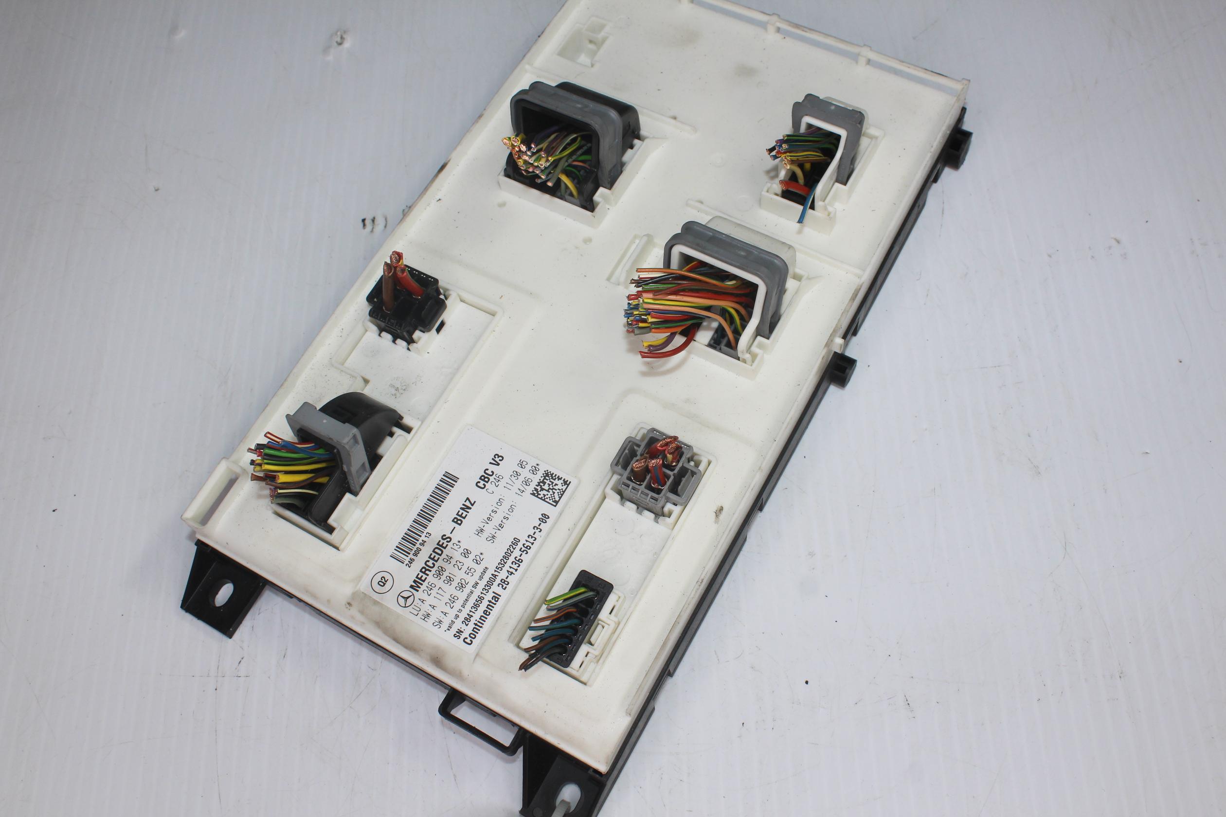 Mercedes Benz W176 A Class Front SAM Module A2469009413, A1569005303 - Image 3