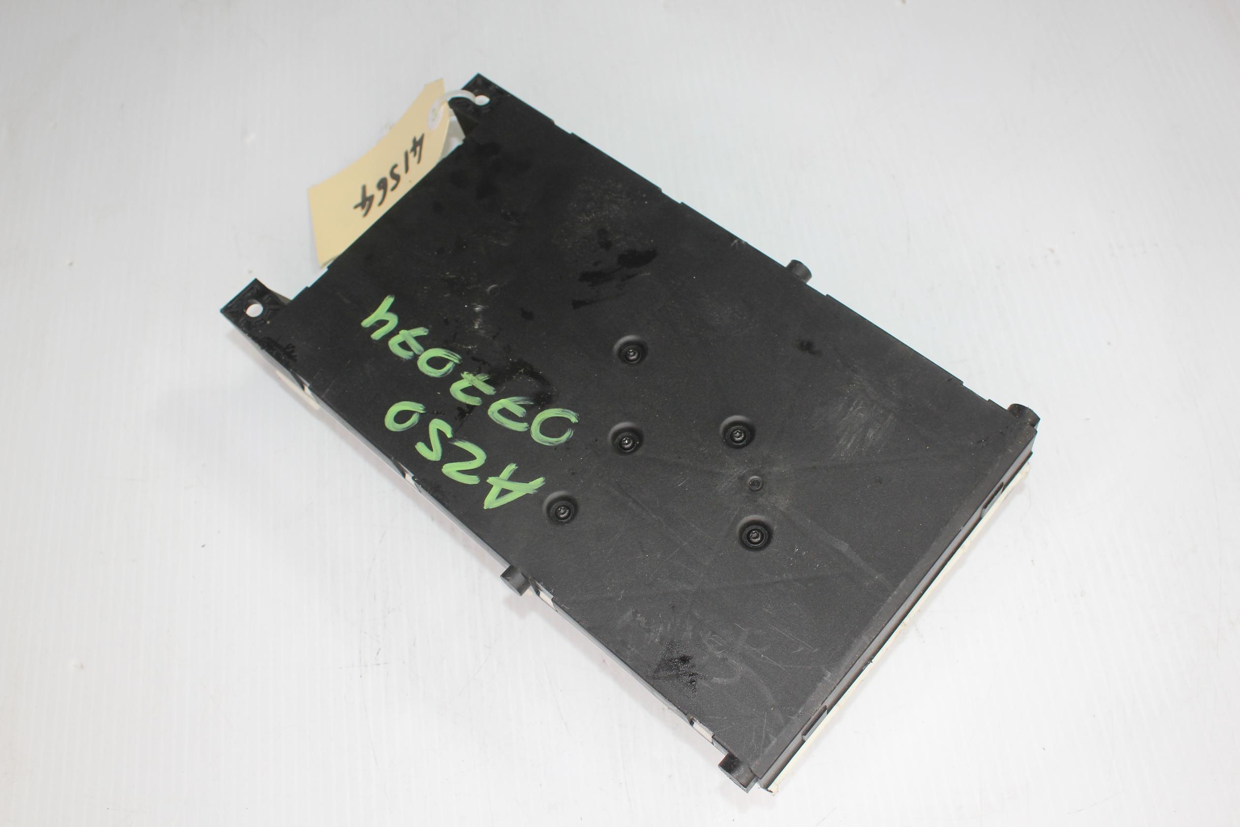 Mercedes Benz W176 A Class Front SAM Module A2469009413, A1569005303 - Image 9