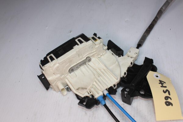 Mercedes Benz W204 C63 AMG Left Rear Door Lock Actuator A2047302735