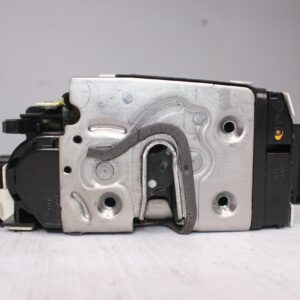 Mercedes Benz W204 C63 AMG Left Rear Door Lock Actuator A2047302735 - Image 5