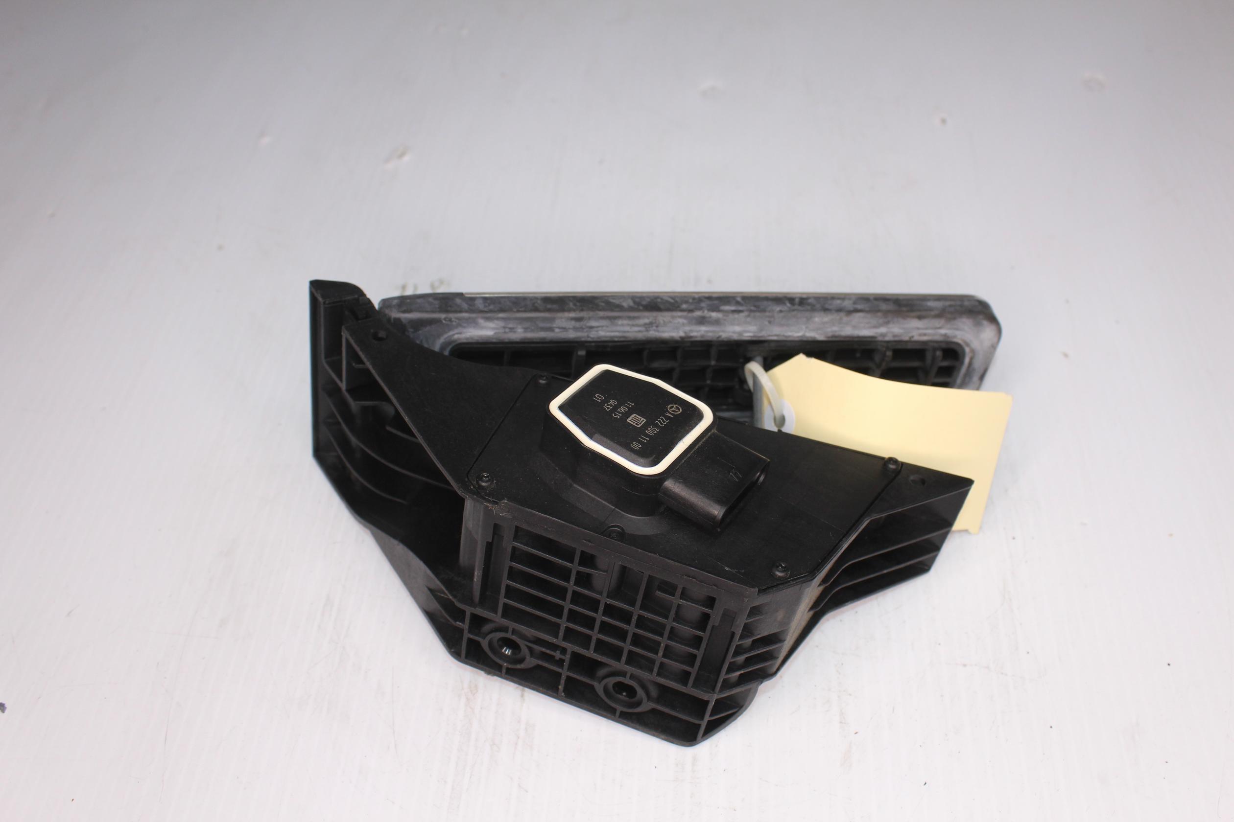 Mercedes Benz W222 S Class Accelerator Throttle Pedal A2223001100 - Image 5