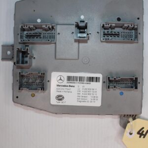 Mercedes Benz W222 S Class Front SAM Signal Module A2229005611, A2229004105 - Image 2
