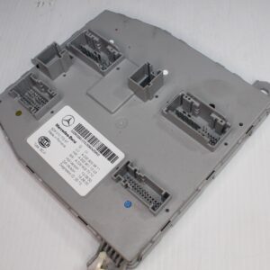 Mercedes Benz W222 S Class Front SAM Signal Module A2229005611, A2229004105 - Image 3