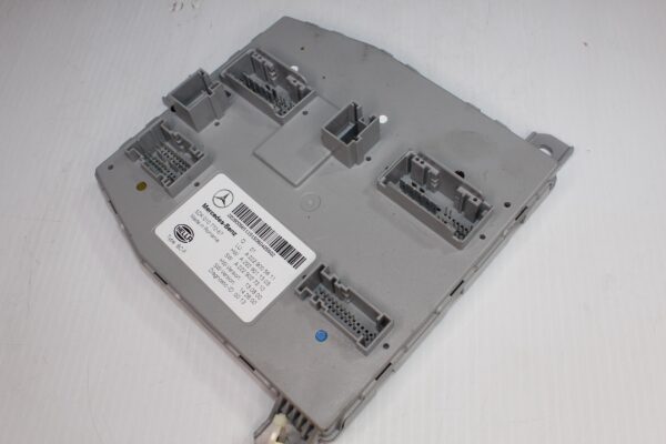 Mercedes Benz W222 S Class Front SAM Signal Module A2229005611, A2229004105