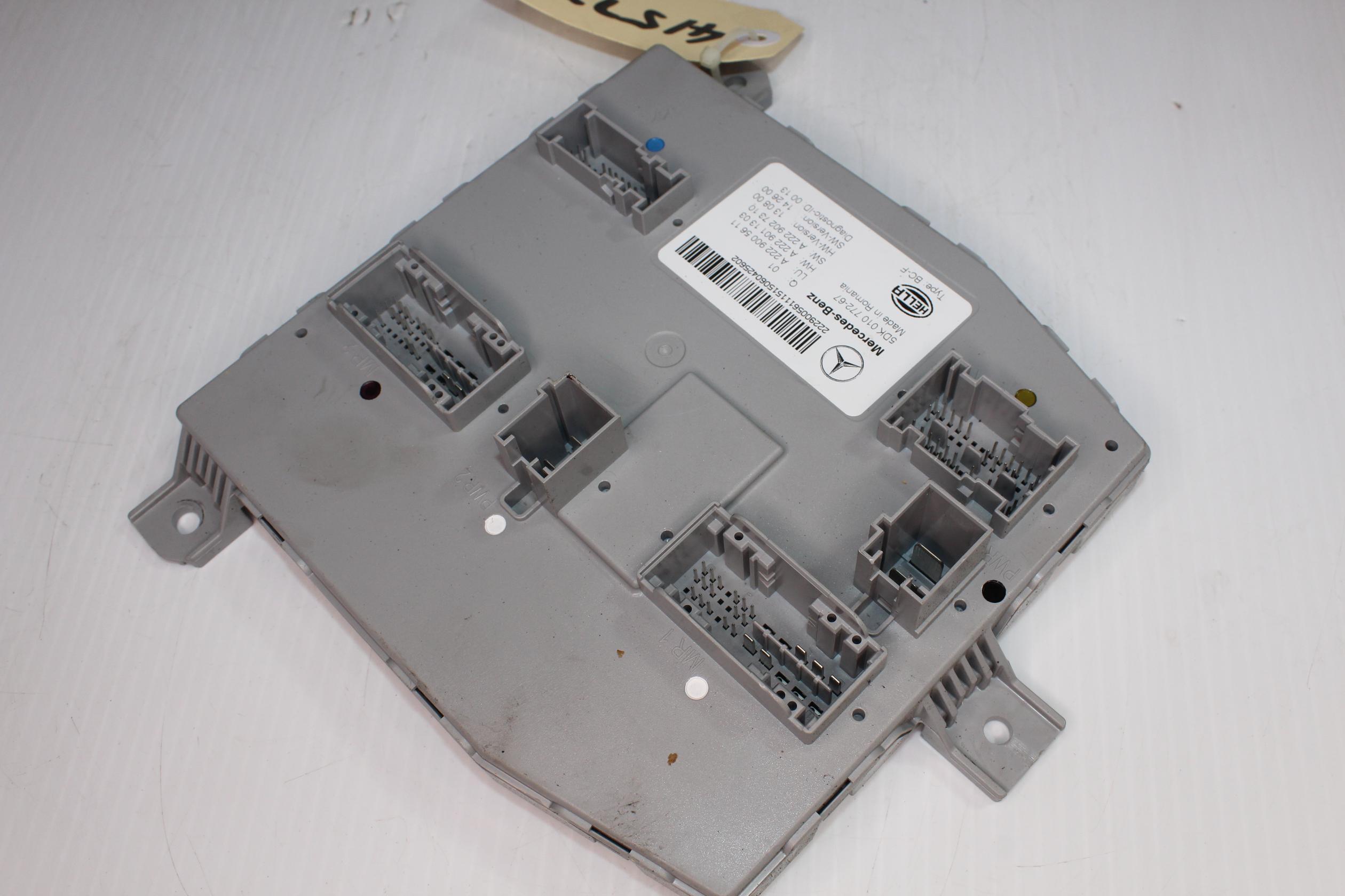 Mercedes Benz W222 S Class Front SAM Signal Module A2229005611, A2229004105 - Image 5