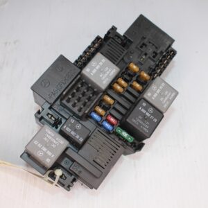 Mercedes Benz W222 S400 Engine Bay Relay Fuse Box Module A2229063302 - Image 4