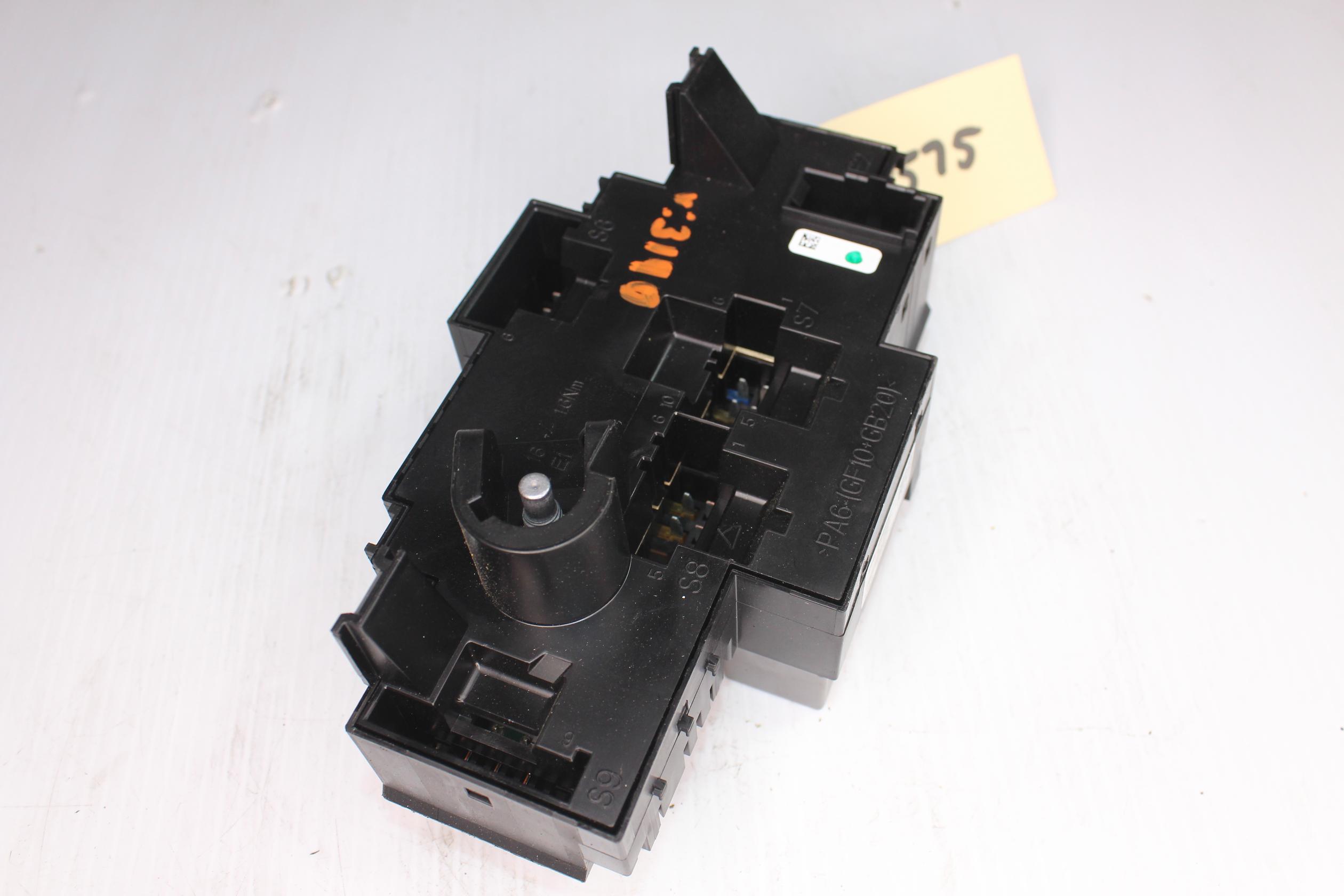 Mercedes Benz W222 S400 Engine Bay Relay Fuse Box Module A2229063302 - Image 8