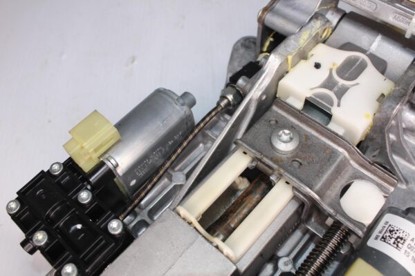 Mercedes Benz W222 S Class Electric Steering Column A2224601816, A2224603001