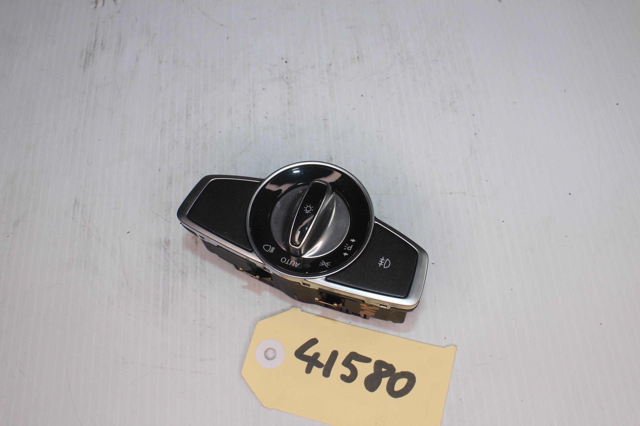 Mercedes Benz W222 S Class Headlight Control Switch A2229050200, A2229050107 - Image 3