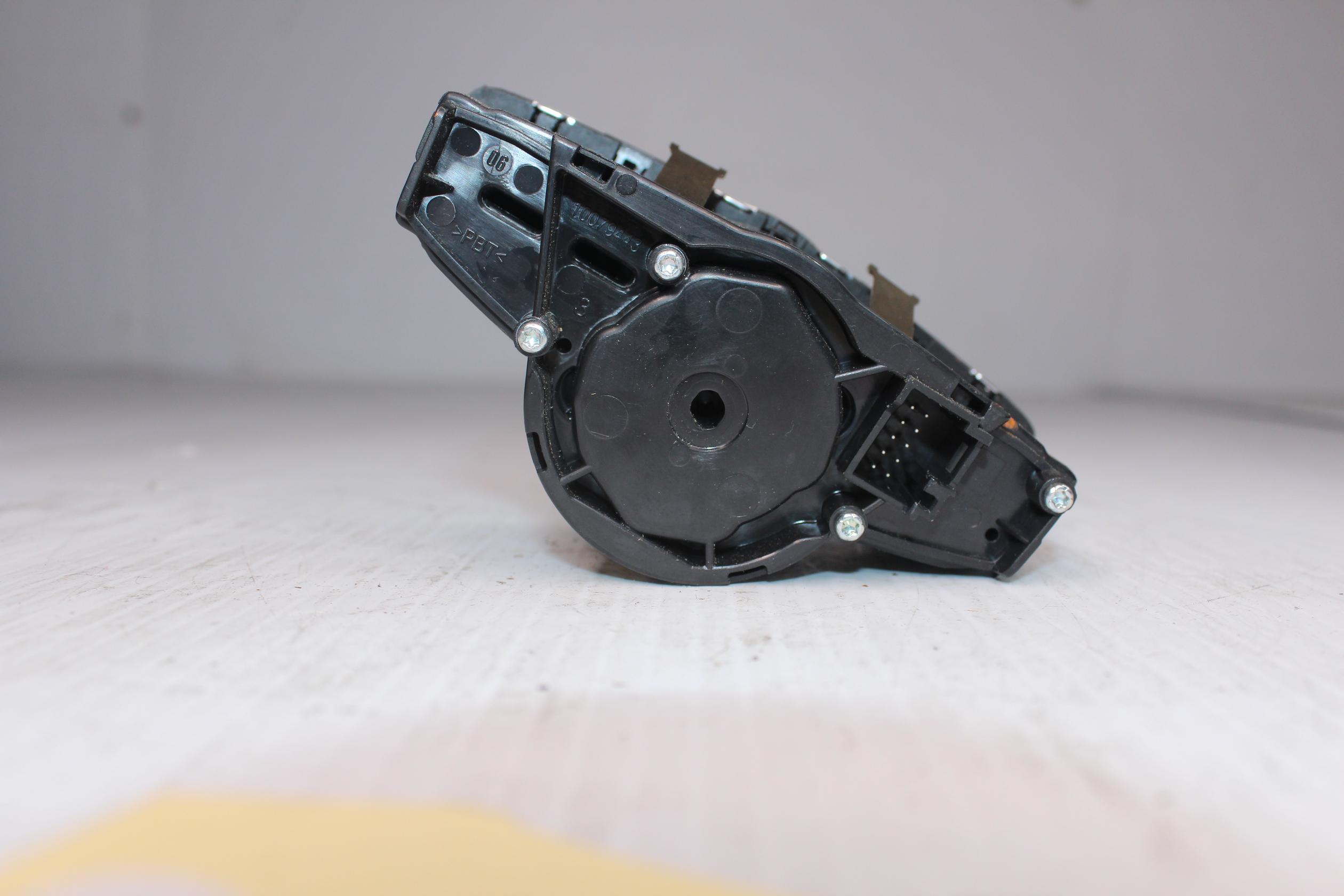 Mercedes Benz W222 S Class Headlight Control Switch A2229050200, A2229050107 - Image 6