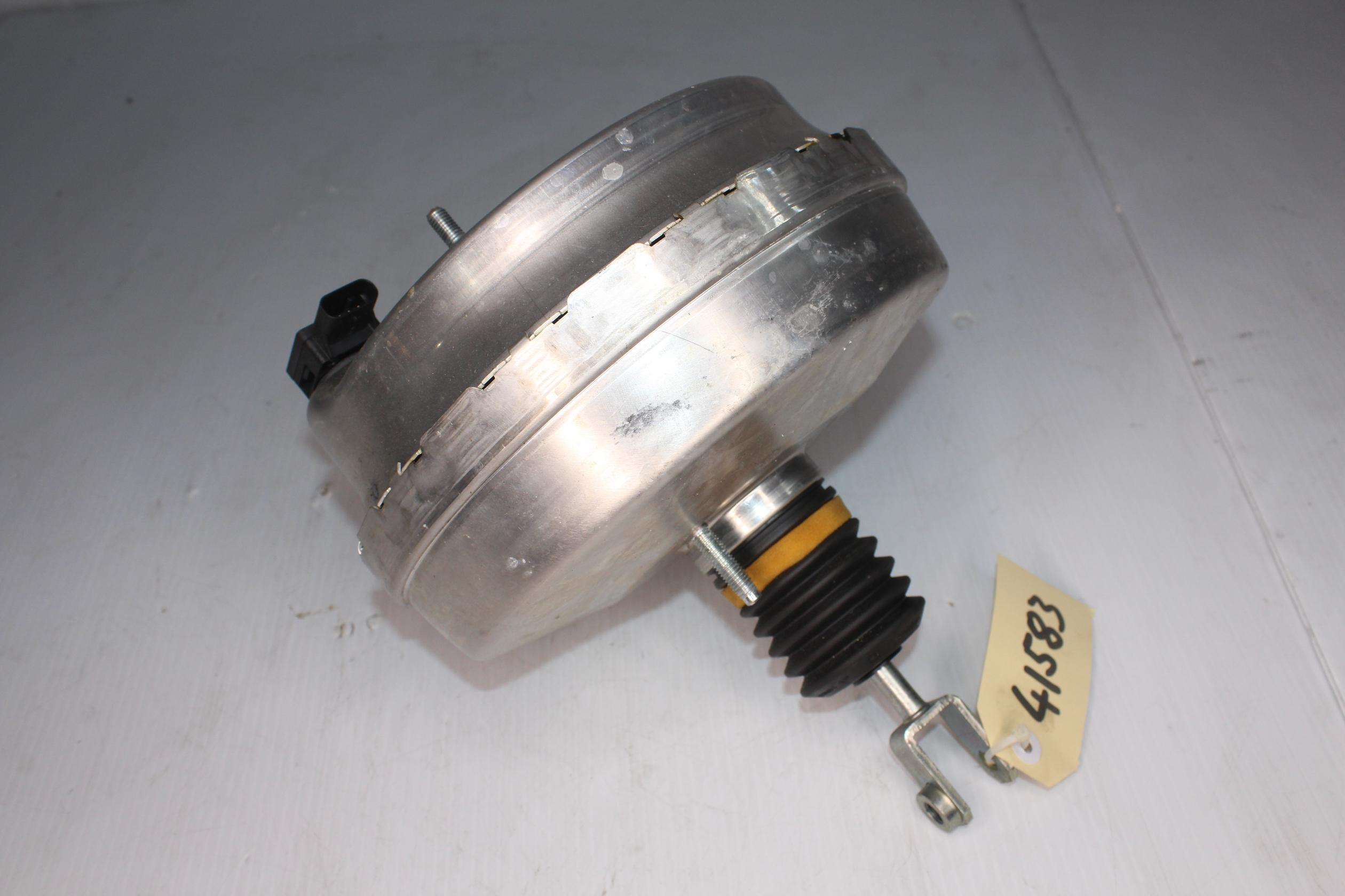 Mercedes Benz W222 S Class Brake Booster A2224301030 - Image 2