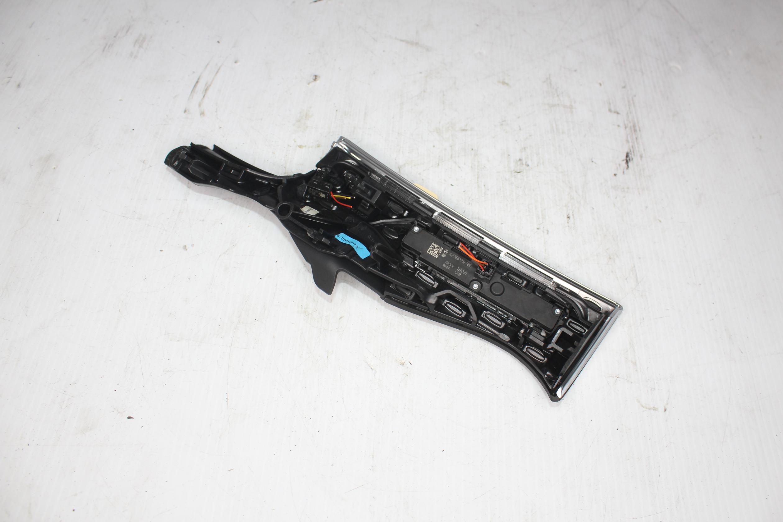 Mercedes Benz W238 E Class Driver Assistance Switch Block A2179052700 - Image 9