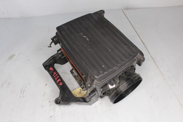Mercedes Benz W176 W117 A45 CLA45 Air Intake Box A1330900101