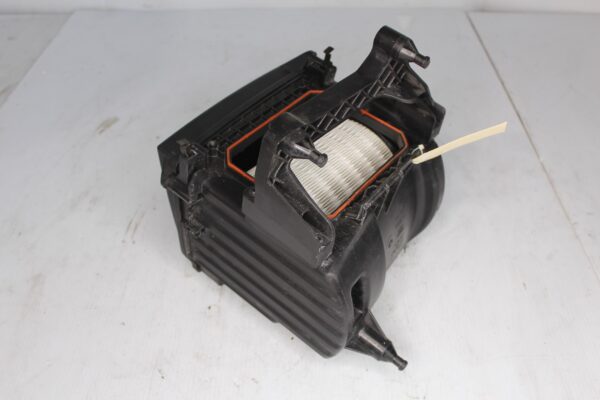 Mercedes Benz W176 W117 A45 CLA45 Air Intake Box A1330900101