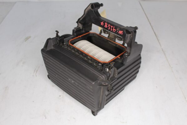 Mercedes Benz W176 W117 A45 CLA45 Air Intake Box A1330900101