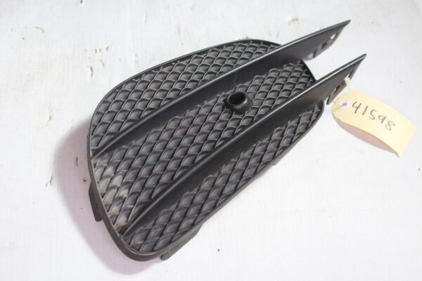 Mercedes Benz W213 W238 E Class Front Right Bumper Bar Grille A2138856800