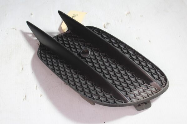 Mercedes Benz W213 W238 E Class Front Right Bumper Bar Grille A2138856800