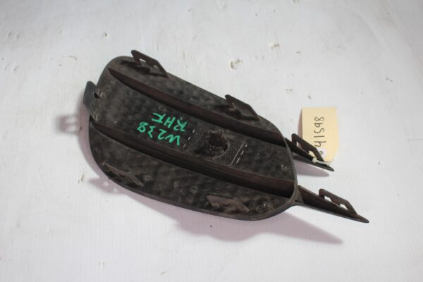 Mercedes Benz W213 W238 E Class Front Right Bumper Bar Grille A2138856800