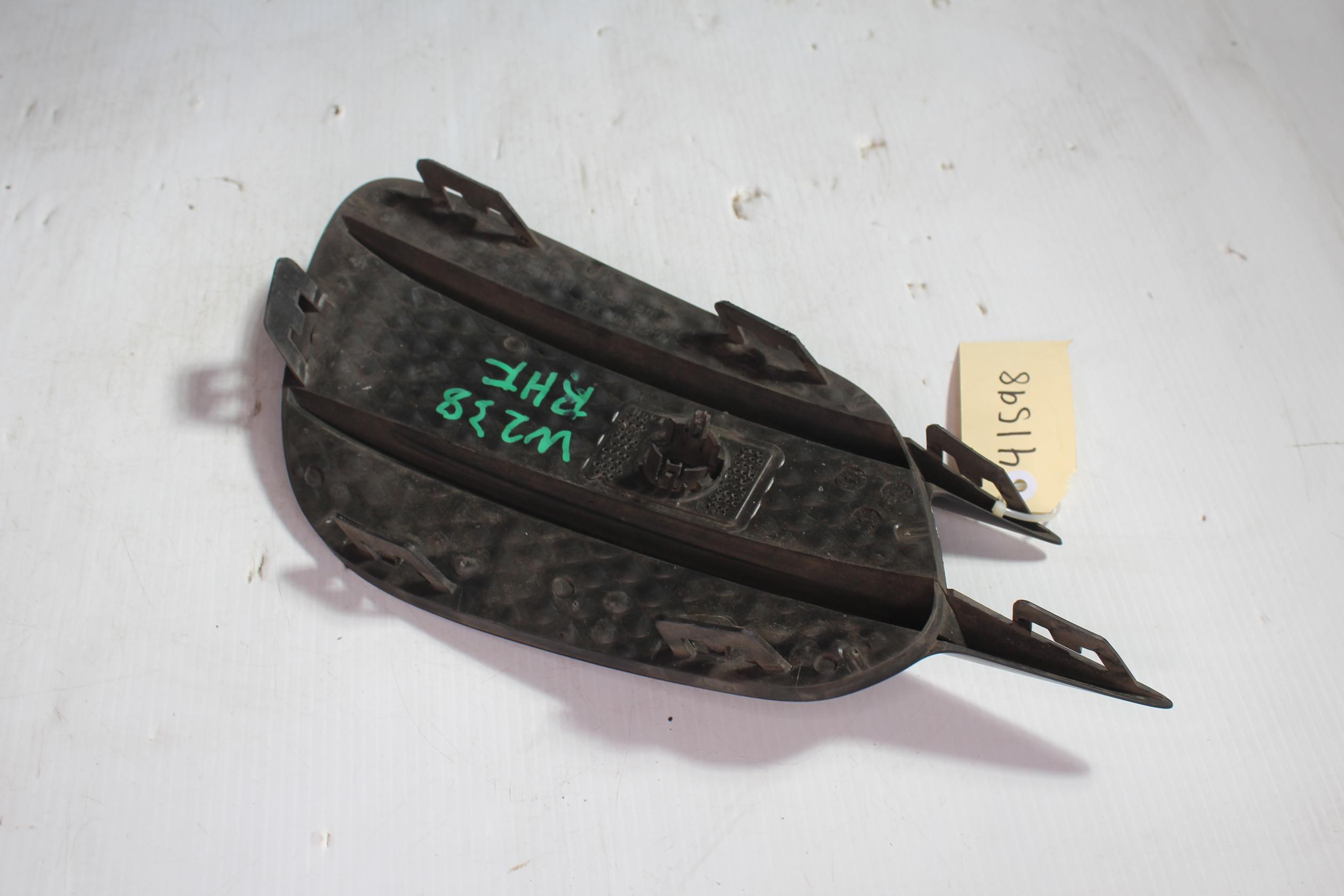 Mercedes Benz W213 W238 E Class Front Right Bumper Bar Grille A2138856800 - Image 8