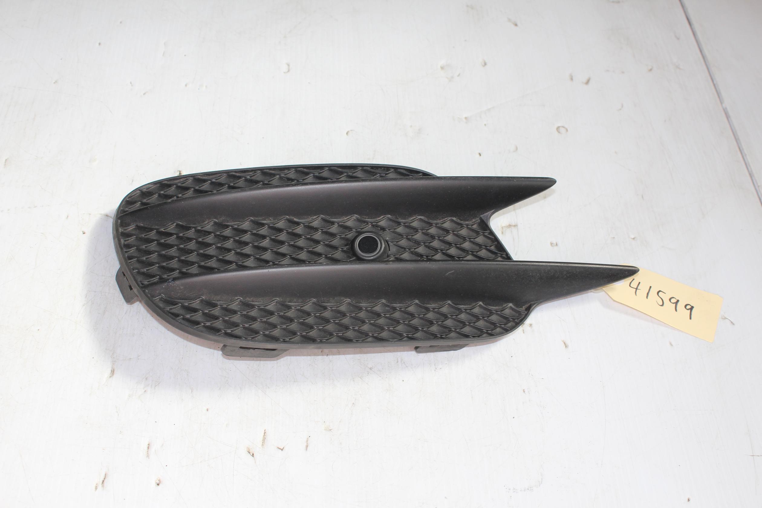 Mercedes Benz W213 W238 E Class Front Left Bumper Bar Grille A2138856700 - Image 1