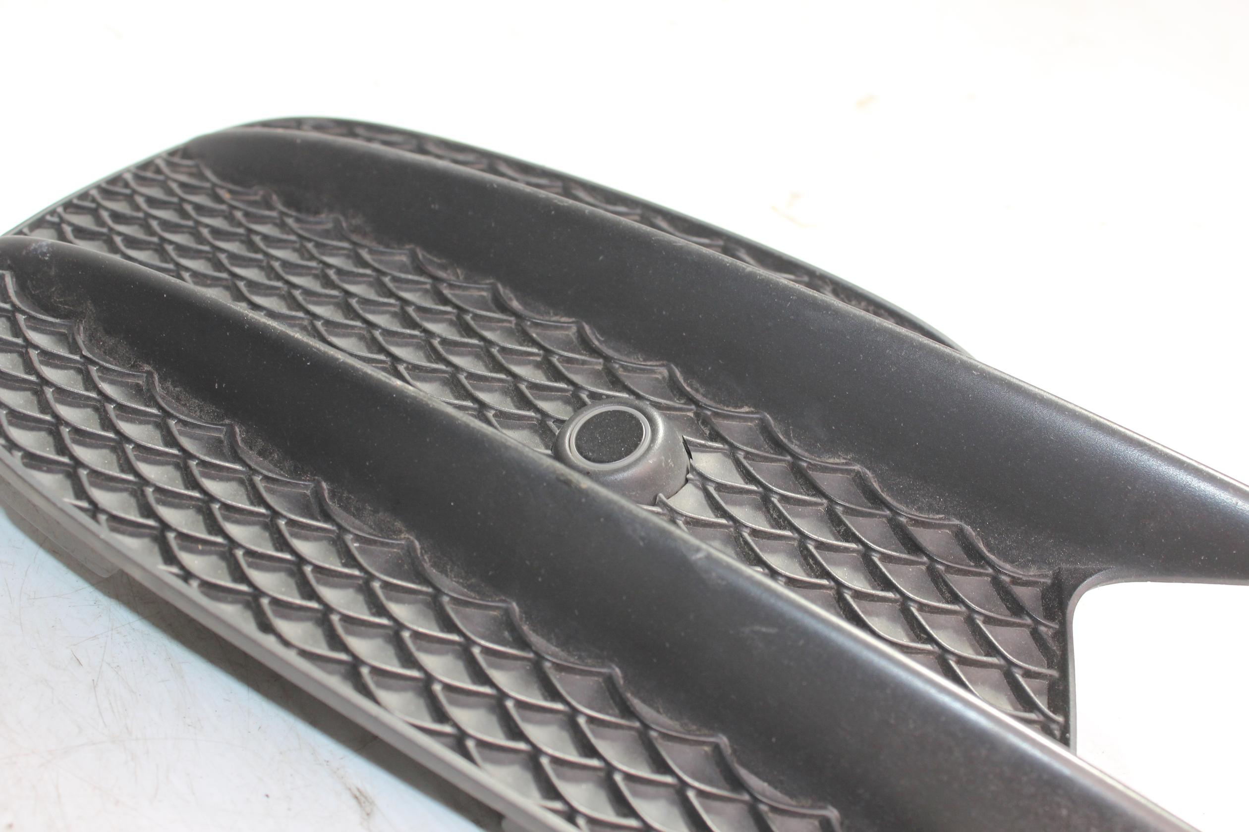 Mercedes Benz W213 W238 E Class Front Left Bumper Bar Grille A2138856700 - Image 15