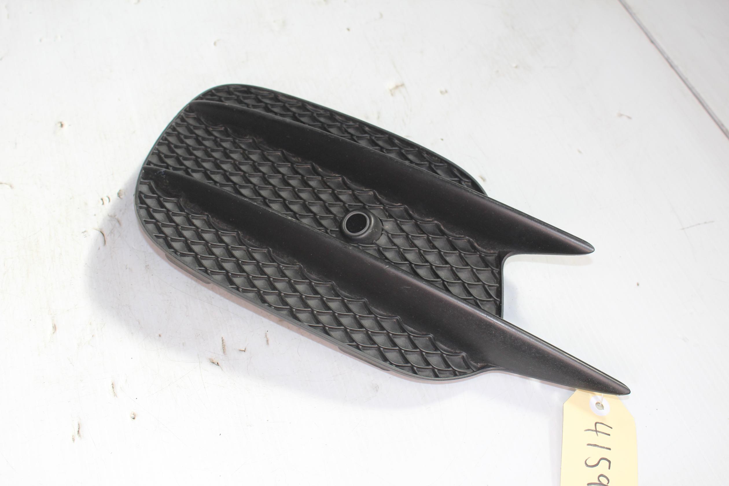 Mercedes Benz W213 W238 E Class Front Left Bumper Bar Grille A2138856700 - Image 5