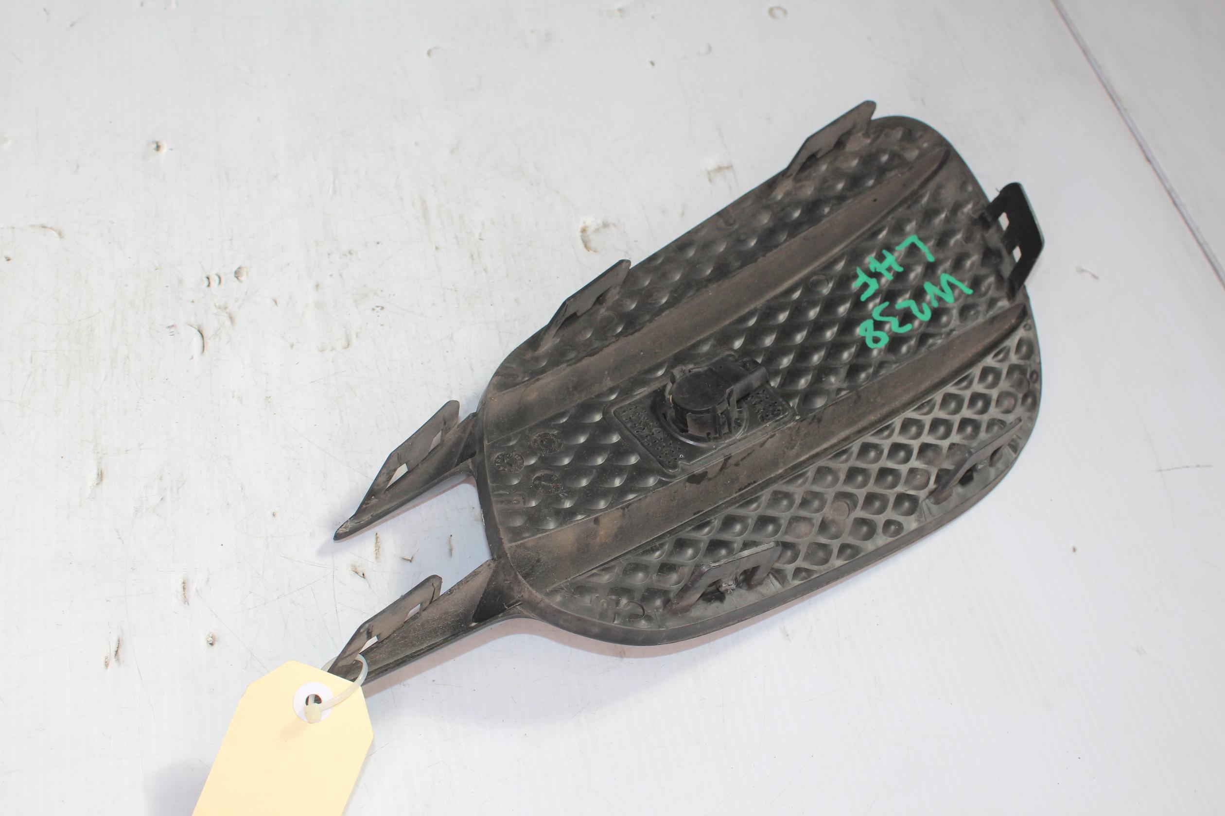 Mercedes Benz W213 W238 E Class Front Left Bumper Bar Grille A2138856700 - Image 8