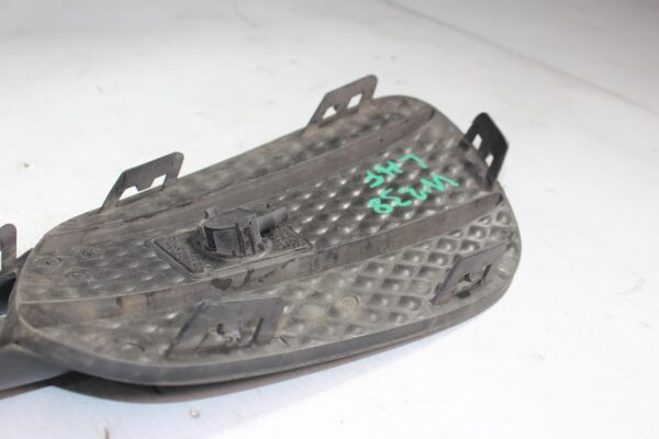Mercedes Benz W213 W238 E Class Front Left Bumper Bar Grille A2138856700